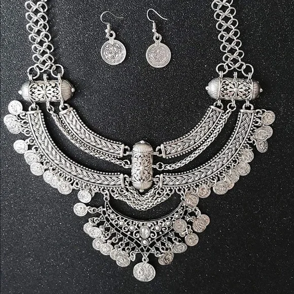 [SILVER] Exotic Bib Coin Necklace+Earring Set - Picture 4 of 11